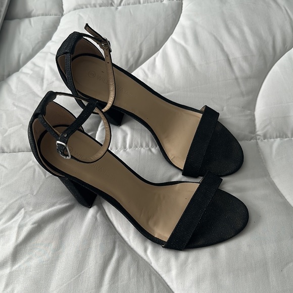 Black Sparkly Heels - size 9 - Picture 7 of 9